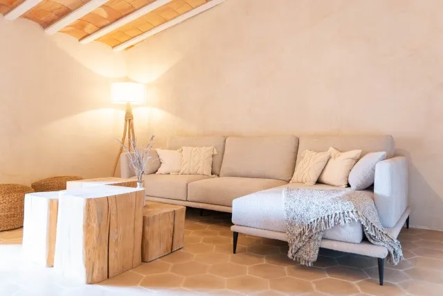Charming fully renovated historic town house with pool for sale in Alaro, Mallorca — photo 9