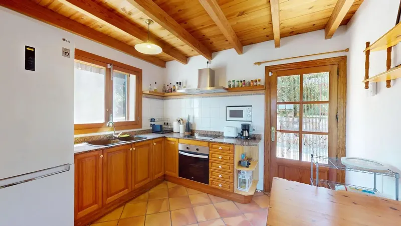 Enjoy a different stay in Mallorca in this cozy duplex located on a private estate of 4,200 m2 in Costitx, in the very center — photo 6