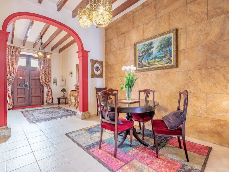 Mediterranean village house with marvellous patio — photo 7