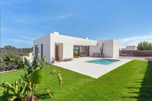 Cales de Mallorca, exclusive new build villa representative of luxury, tranquillity and Mediterranean quality of life near Cala Domingo. Ready for occupancy fall 2026 — photo 9