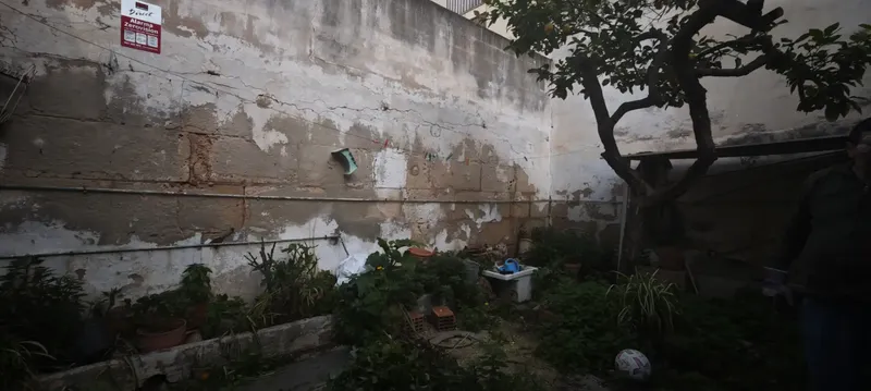 Calle Regal, ground floor with high ceilings to renovate for sale. The property has 72 built square meters, distributed in a large entrance, hall — photo 5