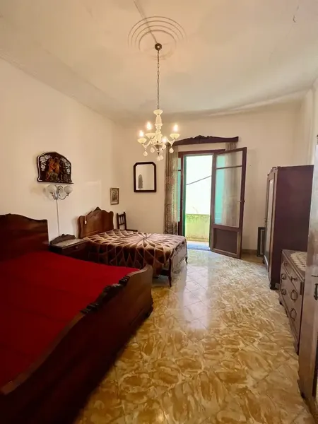 This magnificent property to renovate has two separate properties in the registry — photo 9