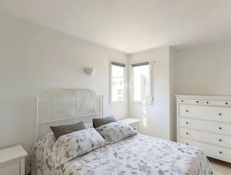 Attractive Apartment Near the Beach with a Pool Complex — photo 11