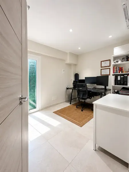 Fully renovated penthouse in Ses Cadenes, El Arenal — photo 4
