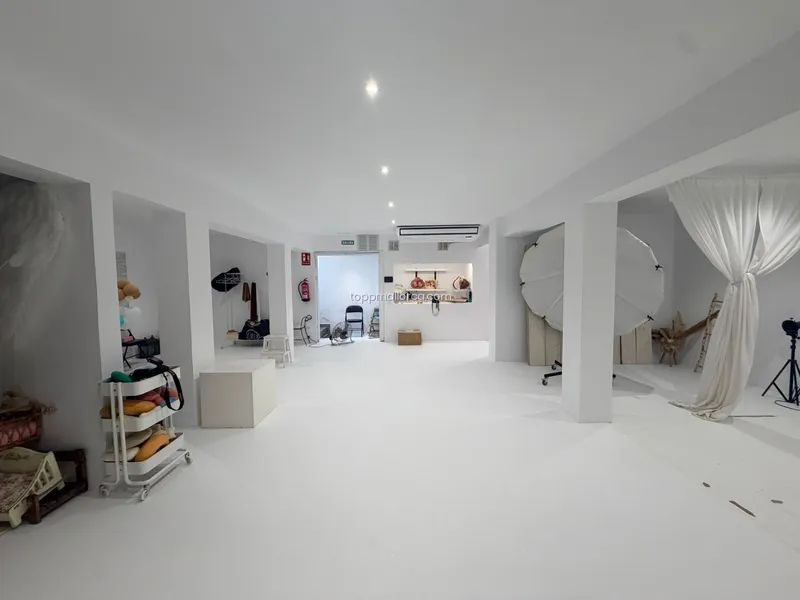 Local comercial en Cala Mayor — photo 1