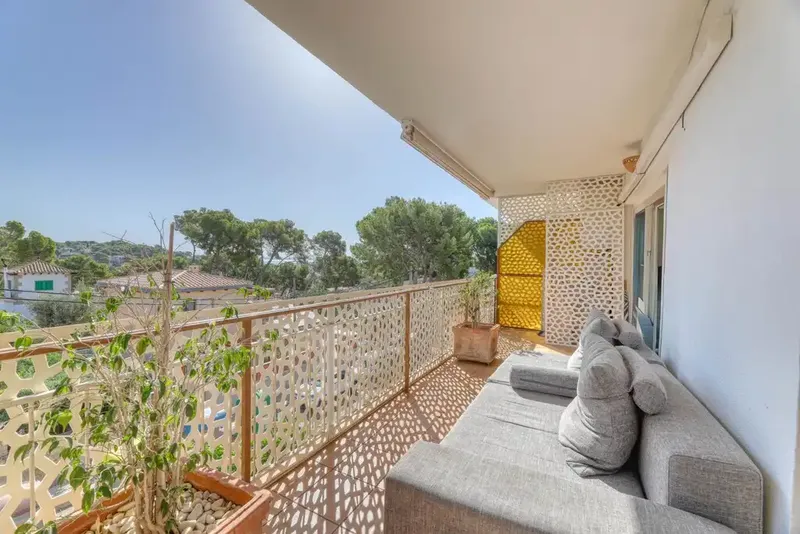 Con una ubicación ideal en la codiciada zona de Portals Nous, este apartamento, perfectamente situado, se encuentra a un corto paseo del ani — photo 8