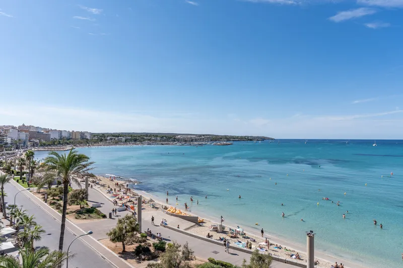 Amazing First Line Luxury Four-Bedroom Penthouse with Sea Views and Fantastic Terrace — photo 9