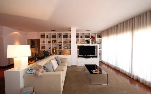 Luxury apartment in la Bonanova with sea views — photo 2