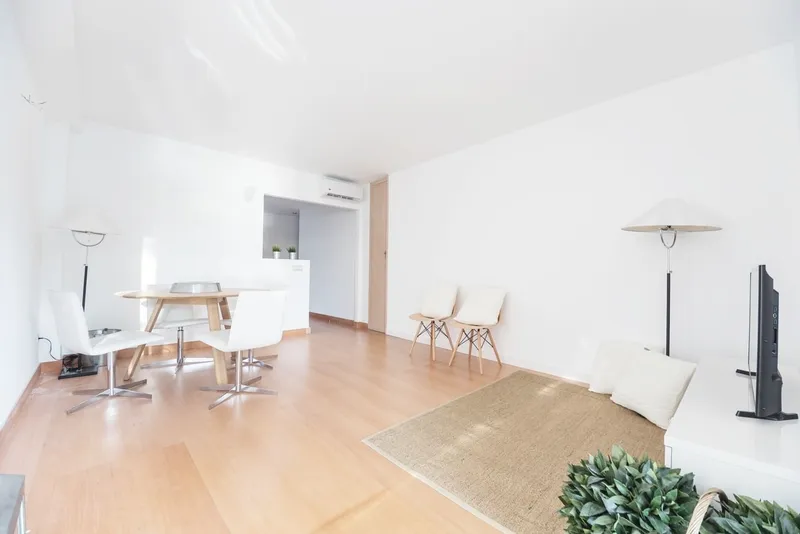Apartment for sale in Illetas, in 1st sea line with direct sea access — photo 10