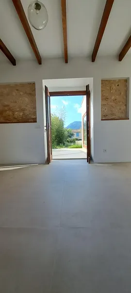 Hermosa casa de pueblo completamente restaurada en Campanet, zona tranquila y privilegiada — photo 1