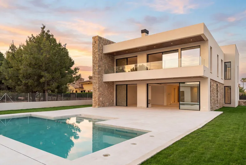 Turnkey: 340 m2 Luxury New Build Villa in Puerto Pollensa — photo 2