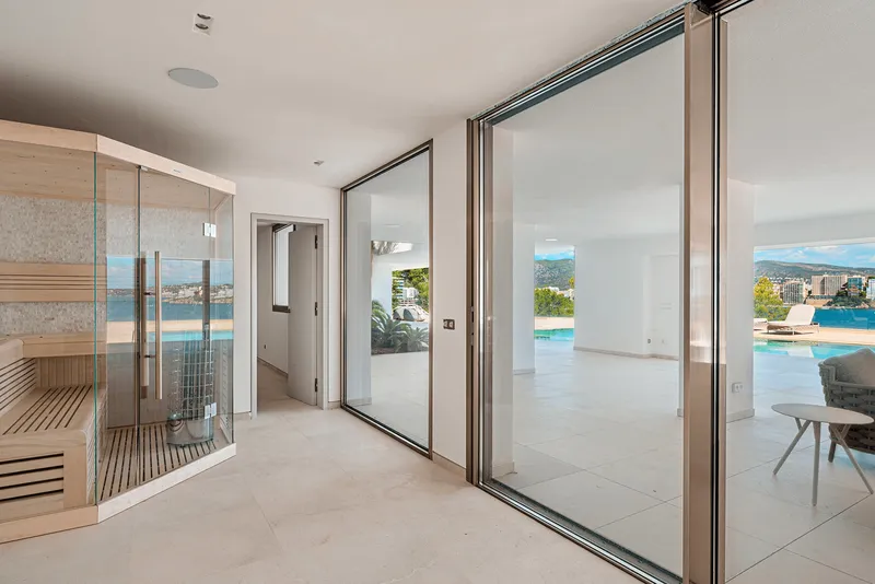 Elegant Seafront Villa in Cala Vinyas — photo 12