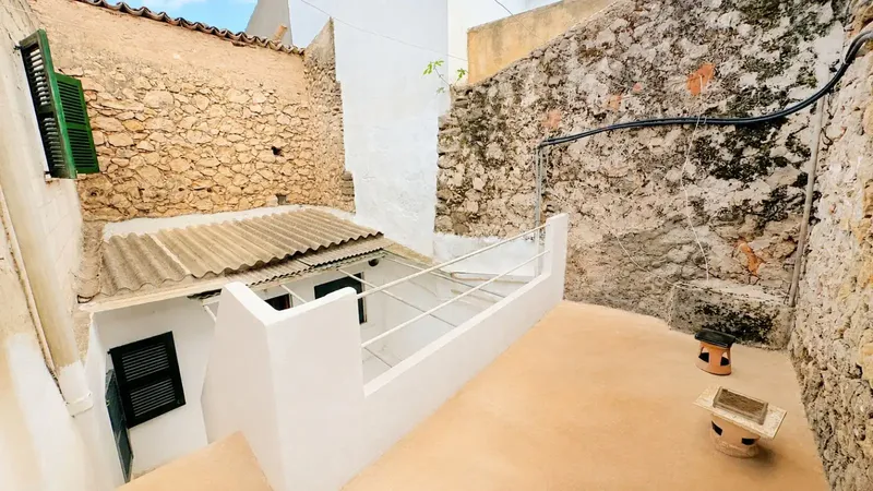 Central house for renovation in Pollensa — photo 5