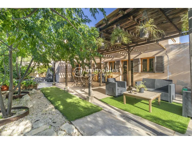 Rustic house — photo 3
