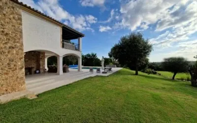Exceptional Luxury Country Finca for Sale in Mallorca, Fully Renovated, Absolute Privacy — photo 1
