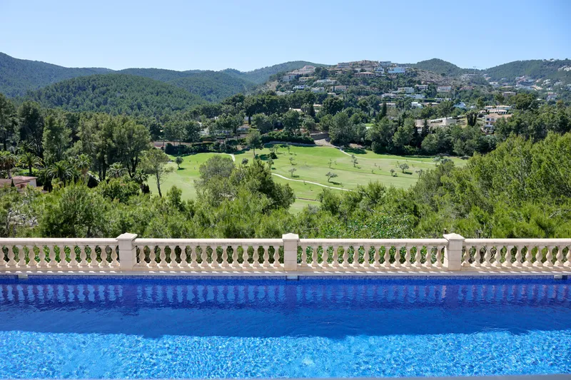 Exclusive: Impressive dream villa on the Son Vida golf course - Marcel Remus Real Estate — photo 4
