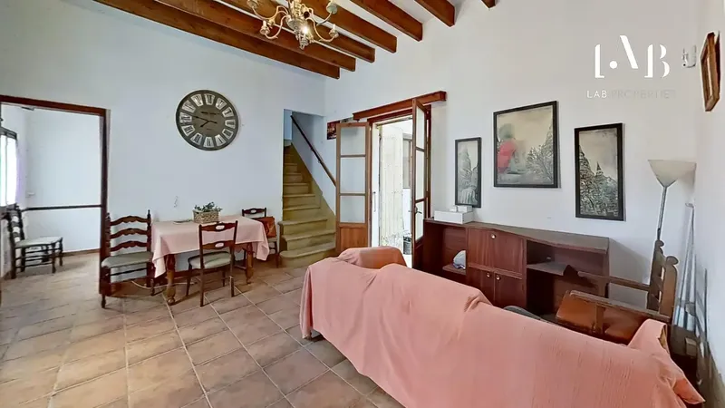 Are you looking for a property with character, well located and with great potential? — photo 6