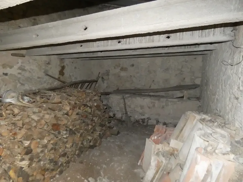 Rustic estate of 25,281 m² for sale with a 99 m² building to renovate, built before 1956 but in good condition — photo 8
