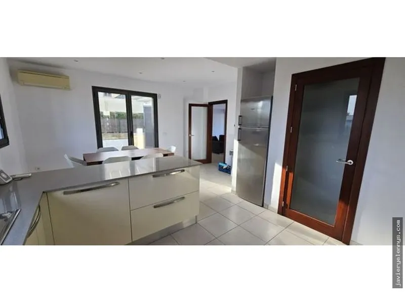 Rental of independent house or villa on Calle de ses Rondaies — photo 2