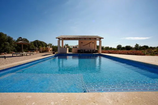 Santanyi, Quietly located finca with pool and holiday rental license near Santanyí — photo 4