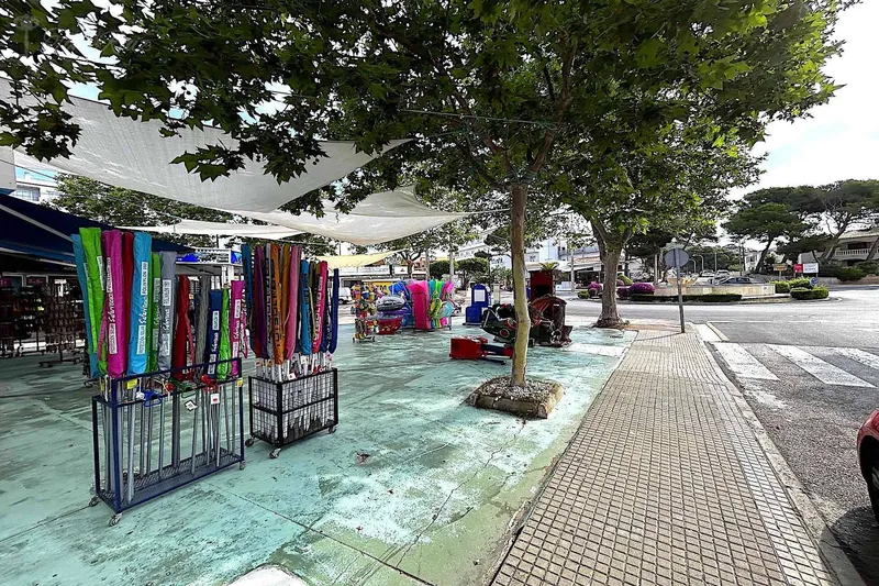 L 13 - Commercial Premises — photo 2