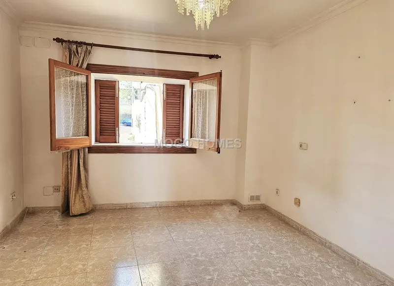 Village house to renovate in the town of Alaró. Very quiet area with access through a very quiet alley. — photo 10