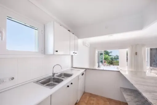 Manacor, beautiful ground-floor apartment in Cala Mandia with a garden — photo 9