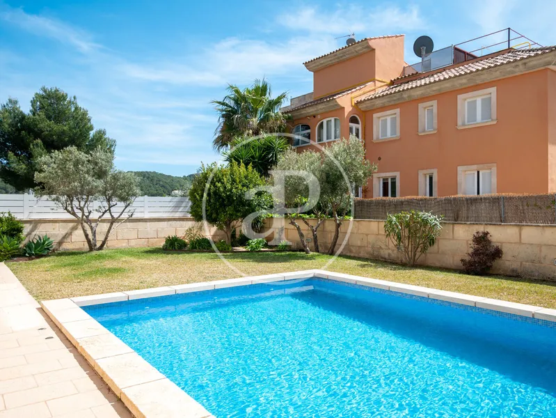 Apartment for rent in Camp de Mar — photo 1