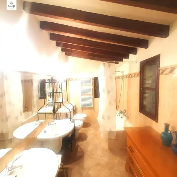 IKA00375-1. Spectacular modernist house for rent with hydraulic floors and high beamed ceilings in Sóller, built in 1910 — photo 12