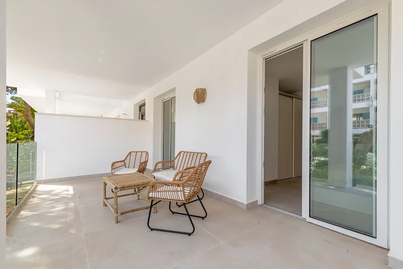 Newly built and fully equipped apartment with pool 1 — photo 7