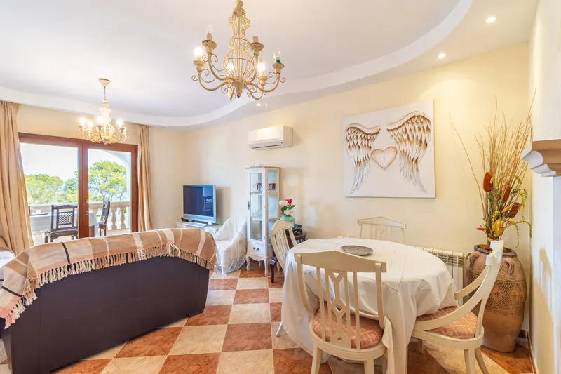 Apartment with magnificent sea views in Cala Santanyi — photo 4
