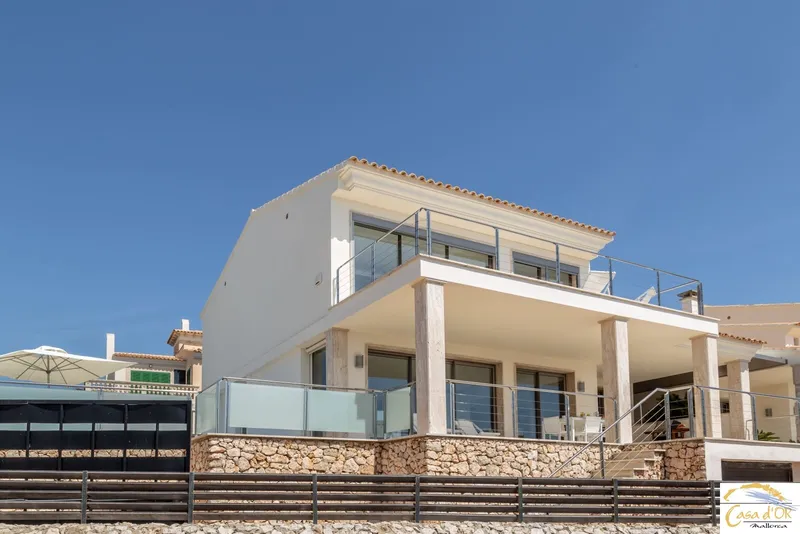 Exclusive Frontline Luxury Villa with ETV License, Pool and Stunning Sea Views in Cala Magrana, Mallorca — photo 4