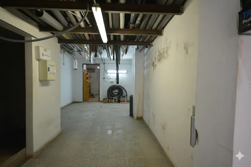 Sale of commercial premises in Son Cotoner, Palma — photo 5