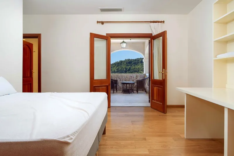 Villa with panoramic view and private viewing point in Valldemossa — photo 10