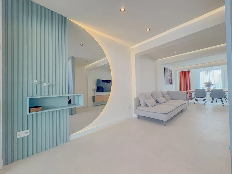 Exclusive Penthouse for Sale in Palma's Plaza de Toros Area — photo 1