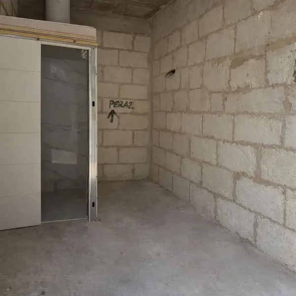 Oportunidad única de inversión en un espacio versátil cerca de la academia de Rafa Nadal Este inmueble, registrado como almacén-garaje, ofre — photo 7