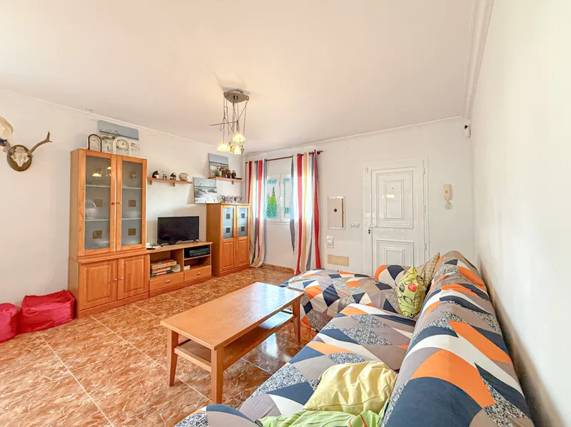 Chalet with parking 200 meters from the sea, with space for... — photo 8