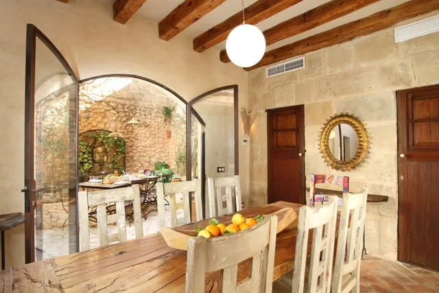 Beautiful town house with rental license for sale in Pollensa, North Mallorca — photo 1