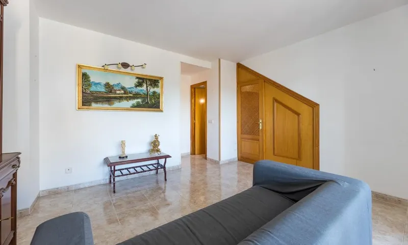 Ground floor with large terrace and communal pool — photo 3