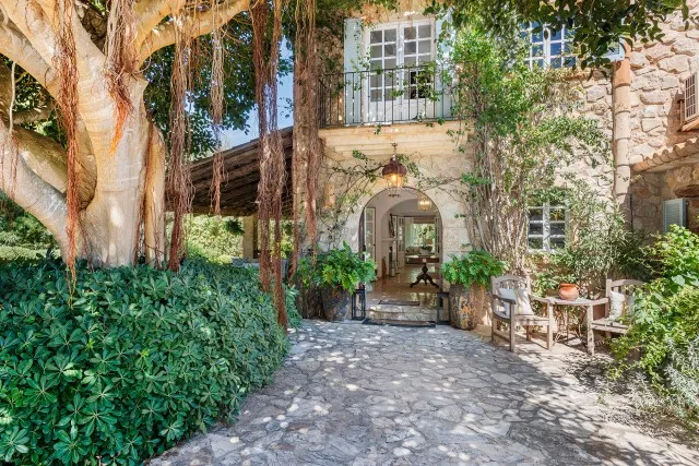 Outstanding country home with rental license for sale in Pollensa, north Mallorca — photo 3