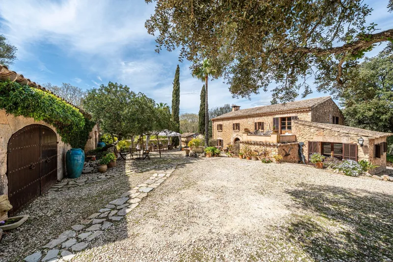 Rustic finca for sale in Algaida — photo 1