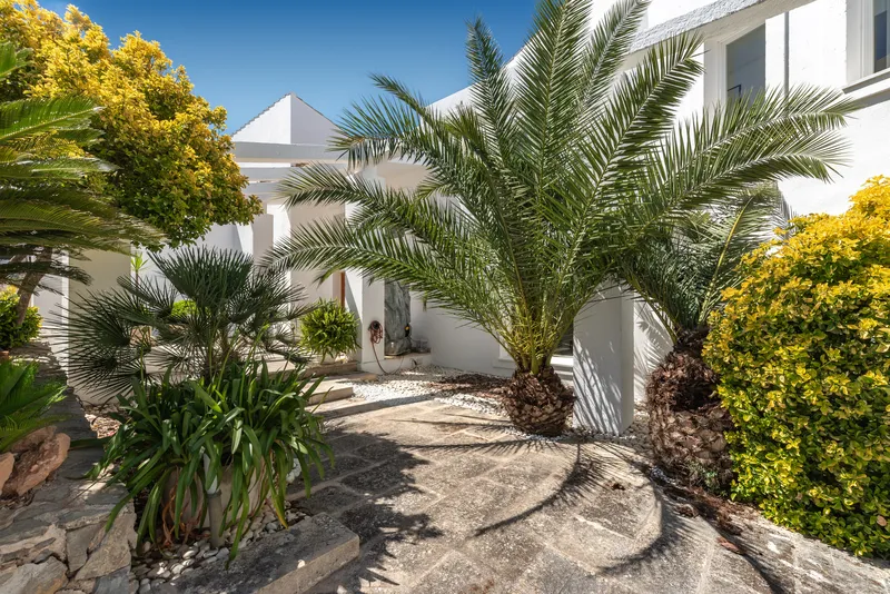 Spacious villa with a pool and wine cellar available for long-term rent in a quiet, private location in S'Aranjassa — photo 9