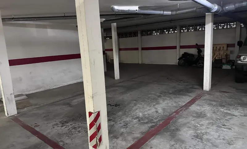 Extra large underground parking space in E... — photo 1