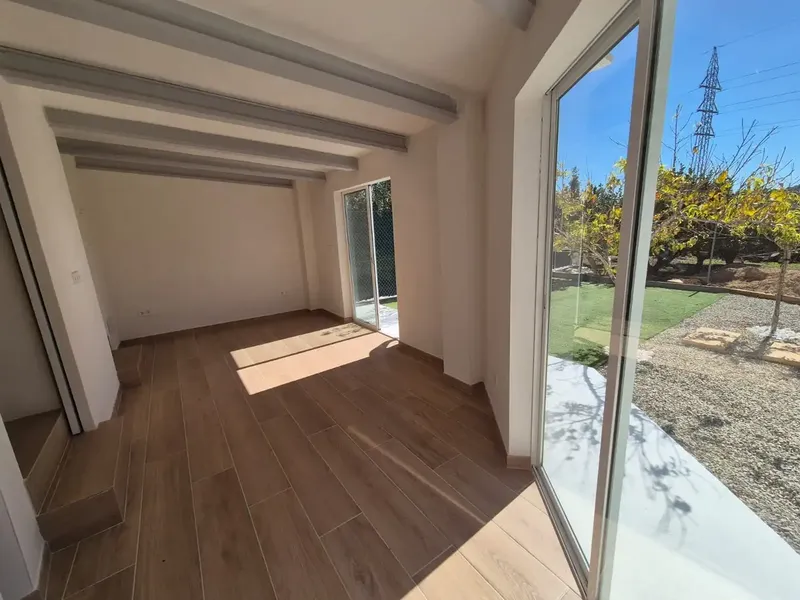 Se ofrece en alquiler un encantador apartamento en una finca rústica completamente amueblada, perfecto para una persona o una pareja que bus — photo 2