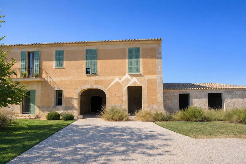 Large Rustic Estate with 172,000 m2 in Manacor — photo 3