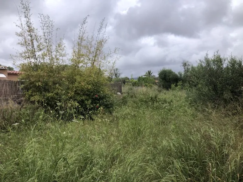Plot of 735m2 with basic project and building license in Carrer des Cos 35A, Santanyi — photo 3