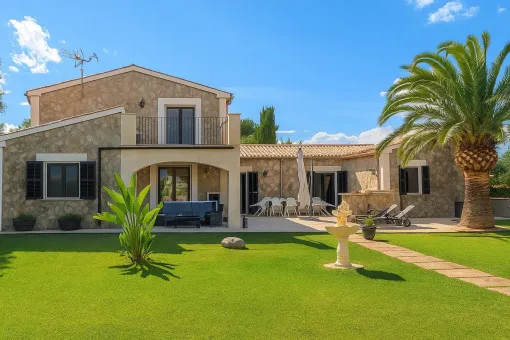 Alcudia, Alcúdia/Pollença: Finca with ETV license, sea & mountain views, pool – 5 bedrooms/5 bathrooms — photo 2