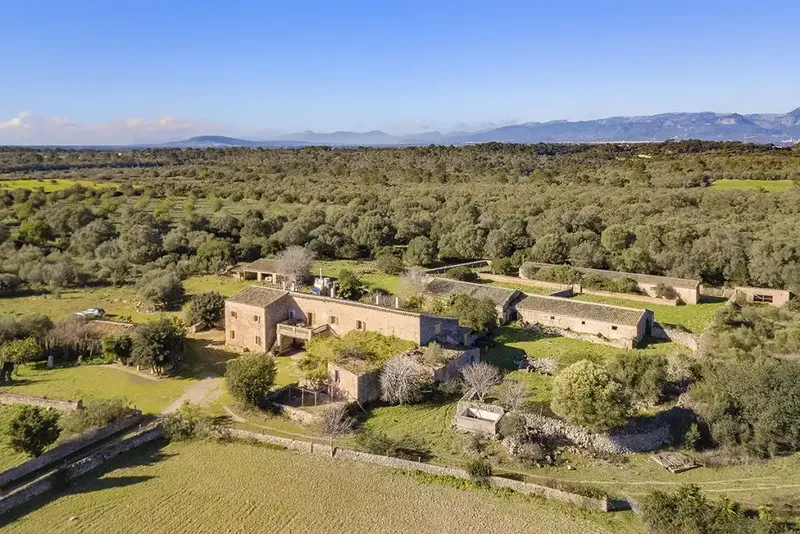 13th-century rustic estate for sale near Sineu with a quiet location in the heart of the Mallorcan countryside — photo 5