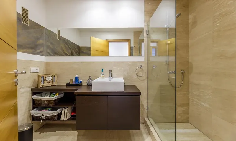 Apartment in modern building with community pool and... — photo 7