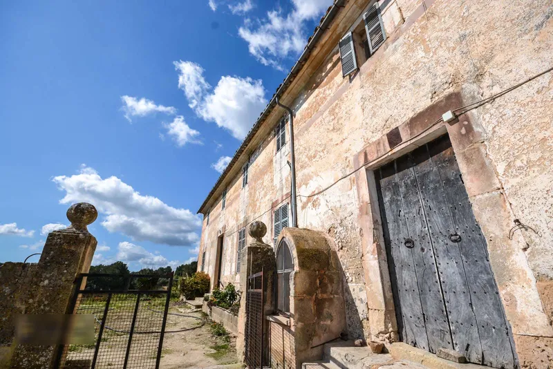 Jewel in the Countryside - Huge Plot with Large Finca in Porreras — photo 1